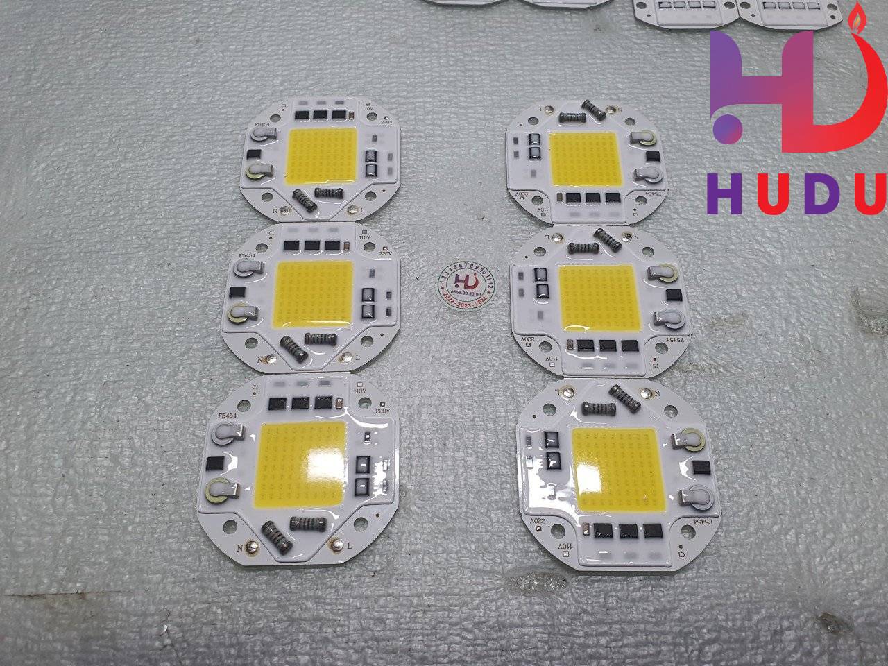 Linh kiện Hudu cung cấp chip bóng Led 50W-220V ánh sáng trắng đế nhôm vuông (54*54mm)  đảm bảo chất lượng tốt