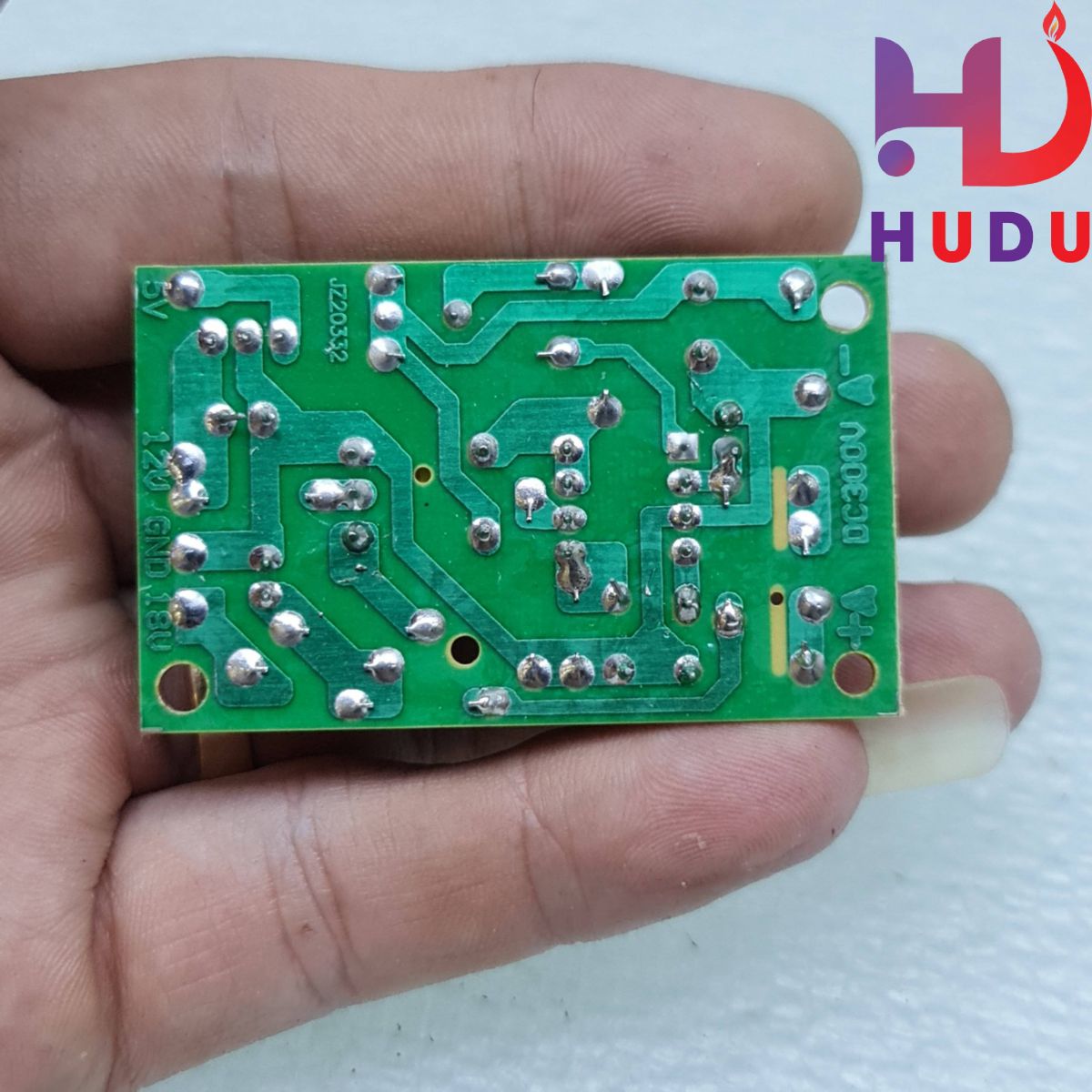 Linh kiện điện tử Hudu cung cấp độ nguồn bếp từ - hồng ngoại 3 đầu ra 5V-12V-18V