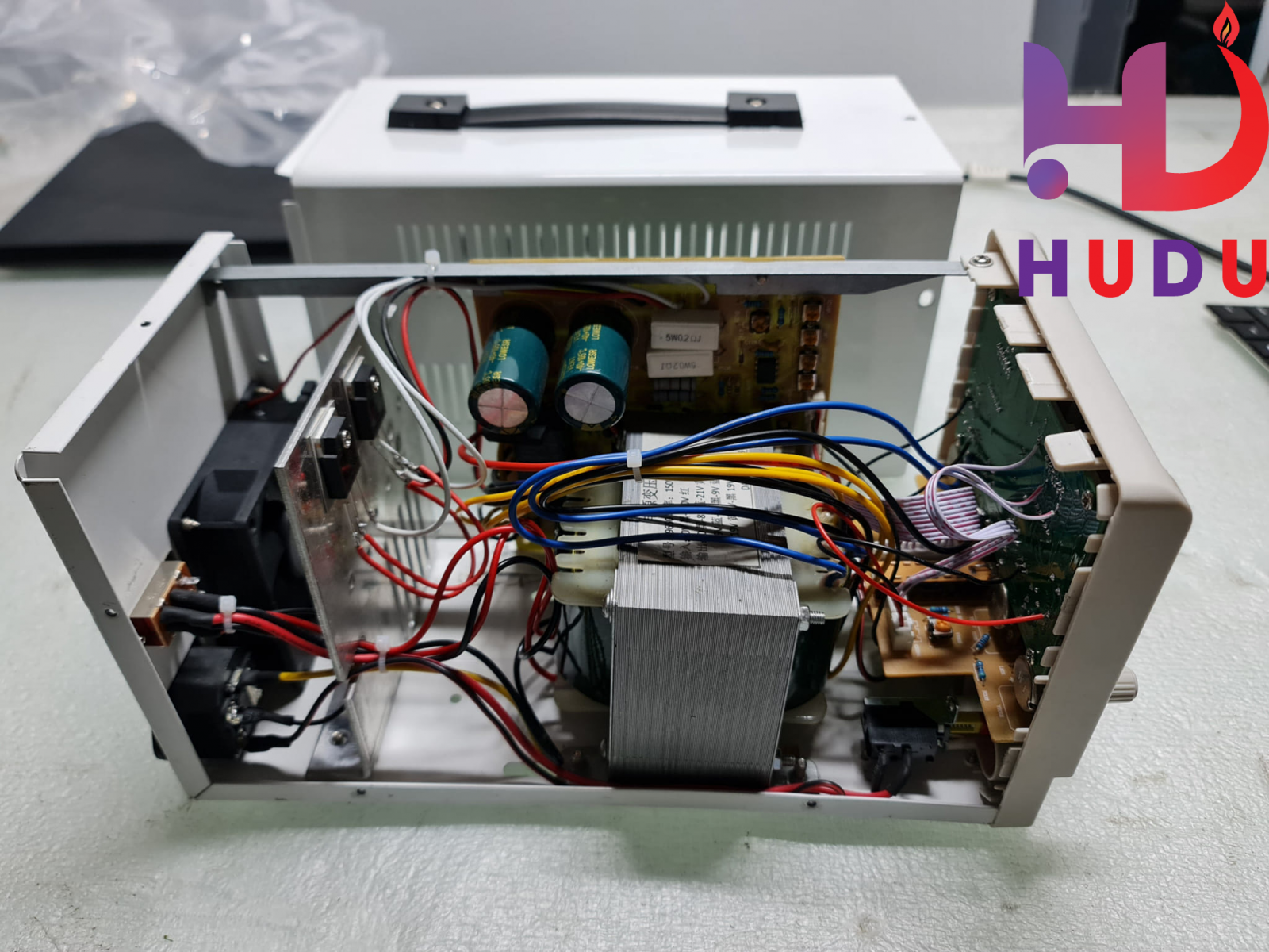 Linh kiện Hudu cung cấp máy cấp nguồn 30V-5A PS-305DM đảm bảo chất lượng tốt