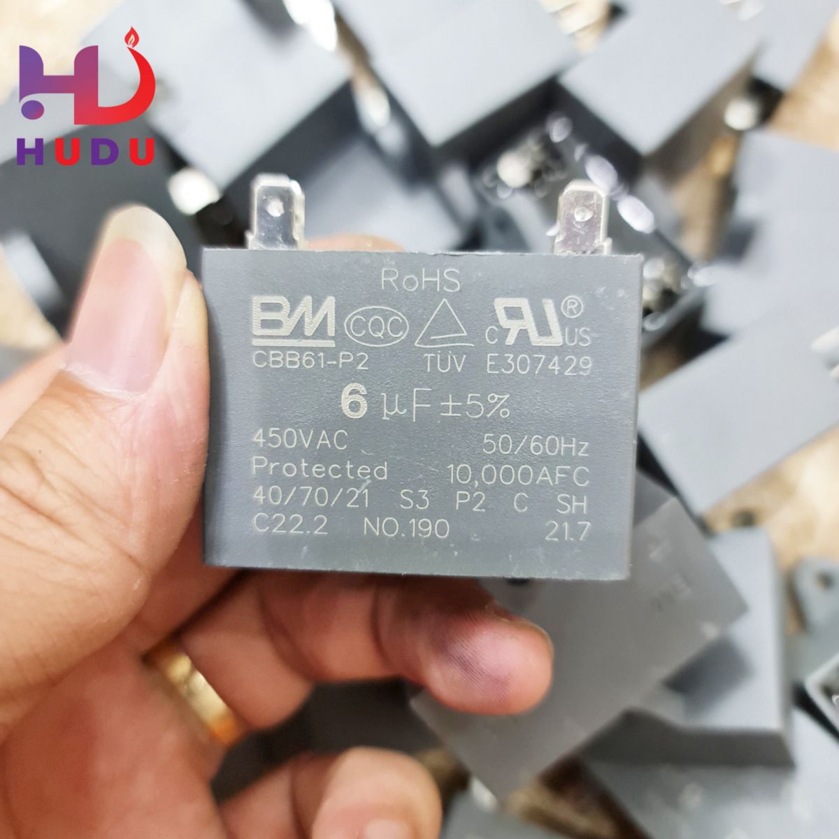 Linh kiện Hudu cung cấp tụ quạt BM rắc cắm 6uF-450V đảm bảo chất lượng tốt